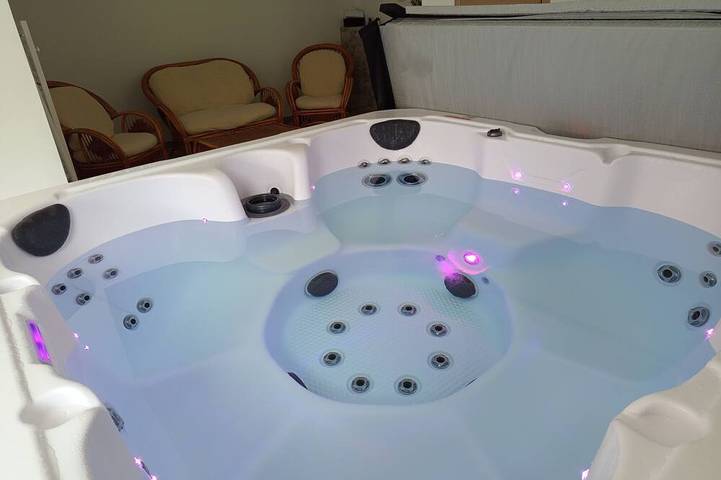 Maison de vacances pour 4 personnes, avec jacuzzi et jardin