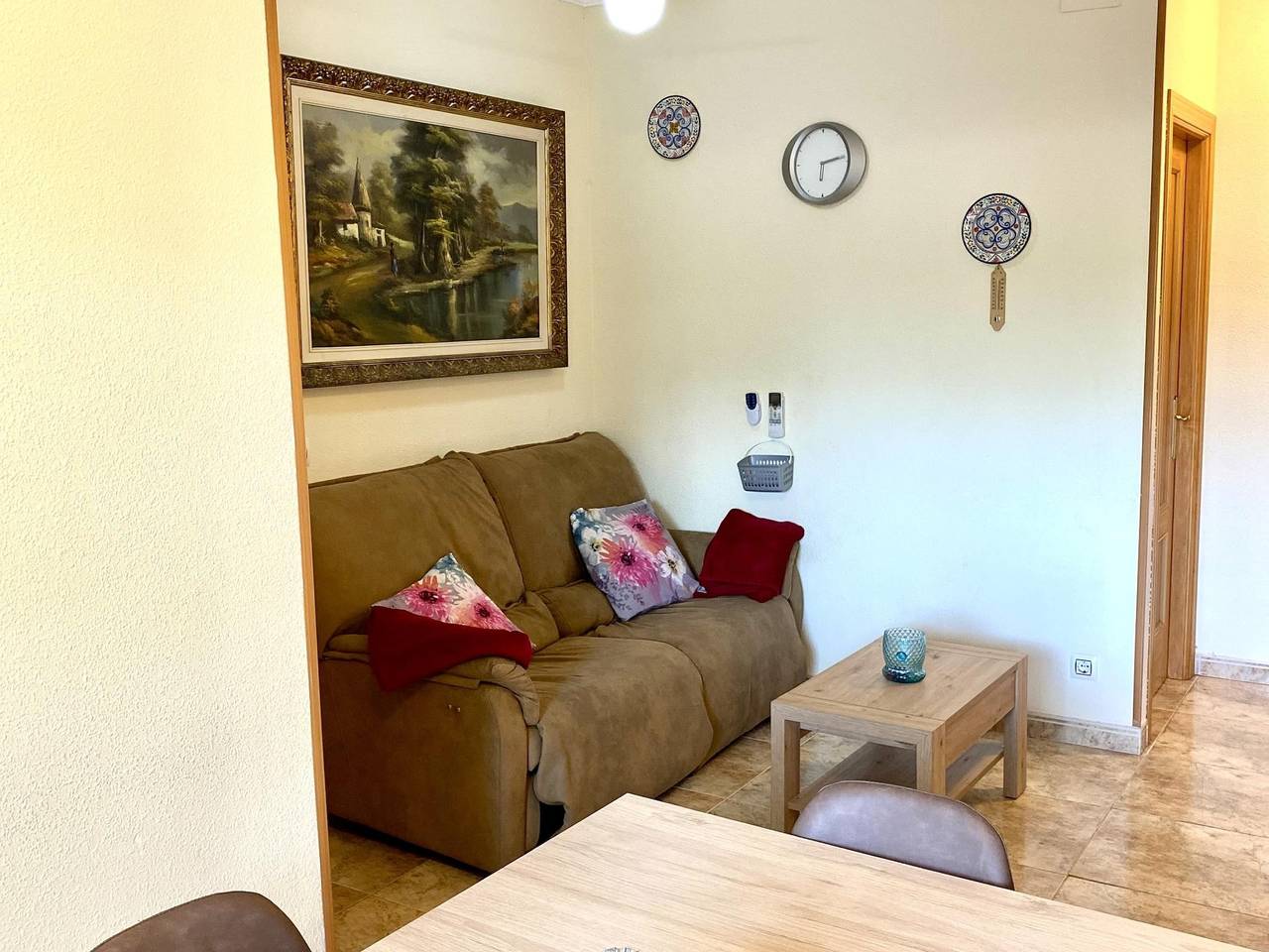 Entire holiday apartment, La-Platanera-apart, bajos con terraza privada y zona comunitaria in Calafell, Costa Dorada