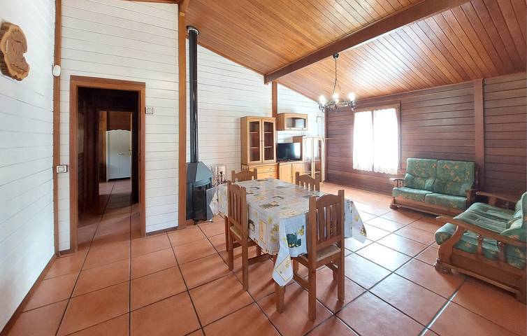 Riverside Retreat con piscina y terraza - a 2,5 km del Barranc de Bota in Turís, Provincia de Valencia