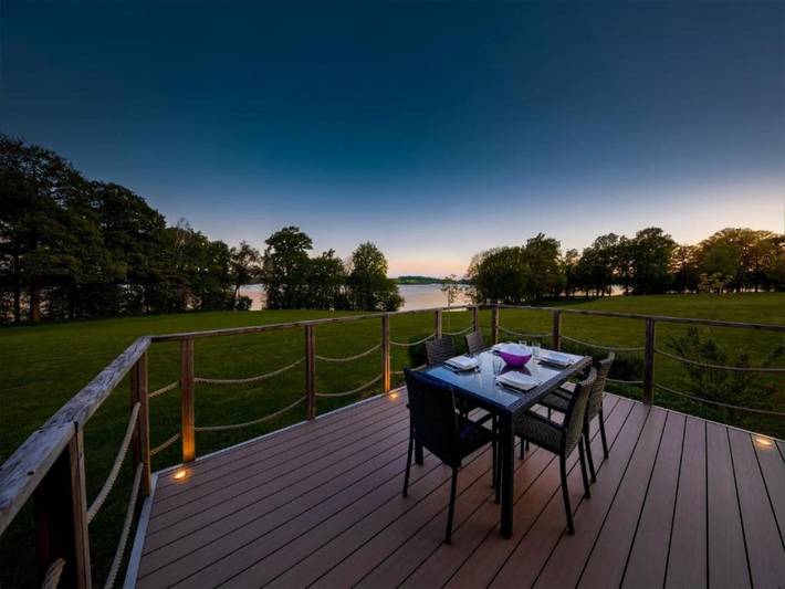 Familienvilla am See in Froidchapelle, Hennegau