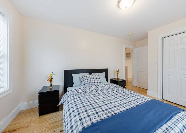Vacation rental for 13 people, with terrace in Quincy