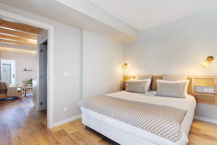 Entire apartment, Vila Santa Luzia 2 with Shared Pool, Wi-Fi and Air Conditioning in Fátima, Santarém District
