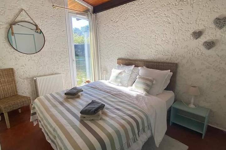 Villa tout confort avec grand jardin clos de 1800 m2 et cabanon en annexe in Lacanau Ocean, Lacanau