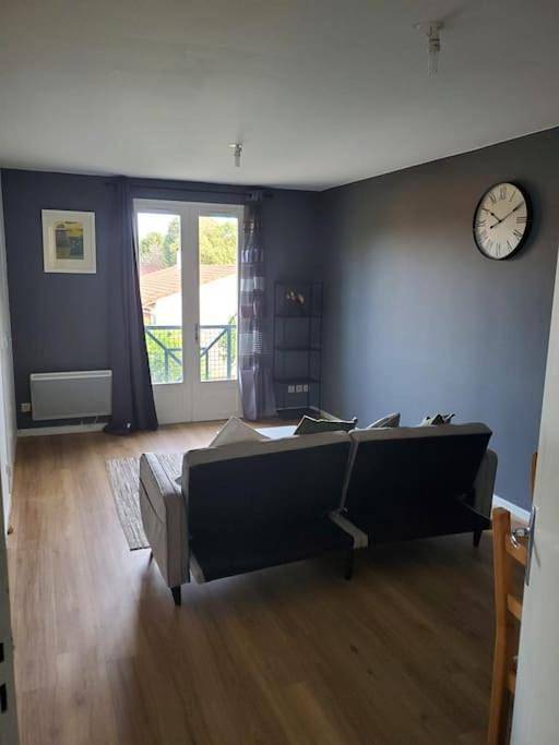 Appartement entier, Appartement moderne et équipé in L'Isle-Jourdain, Toulouse et ses environs
