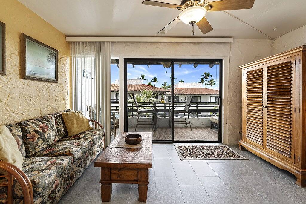 Ganze Wohnung, Casa De Emdeko# 324 1/1 Remodeled ,Top Floor, Oceanview, Ac, Elevators! in Komohana Kai, Alii Kai