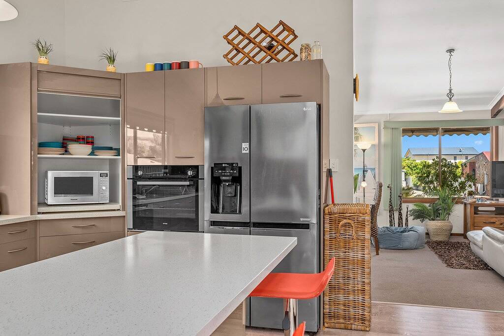Footprints in the Sand, Silver Sands Beach House in Aldinga Beach, City of Onkaparinga