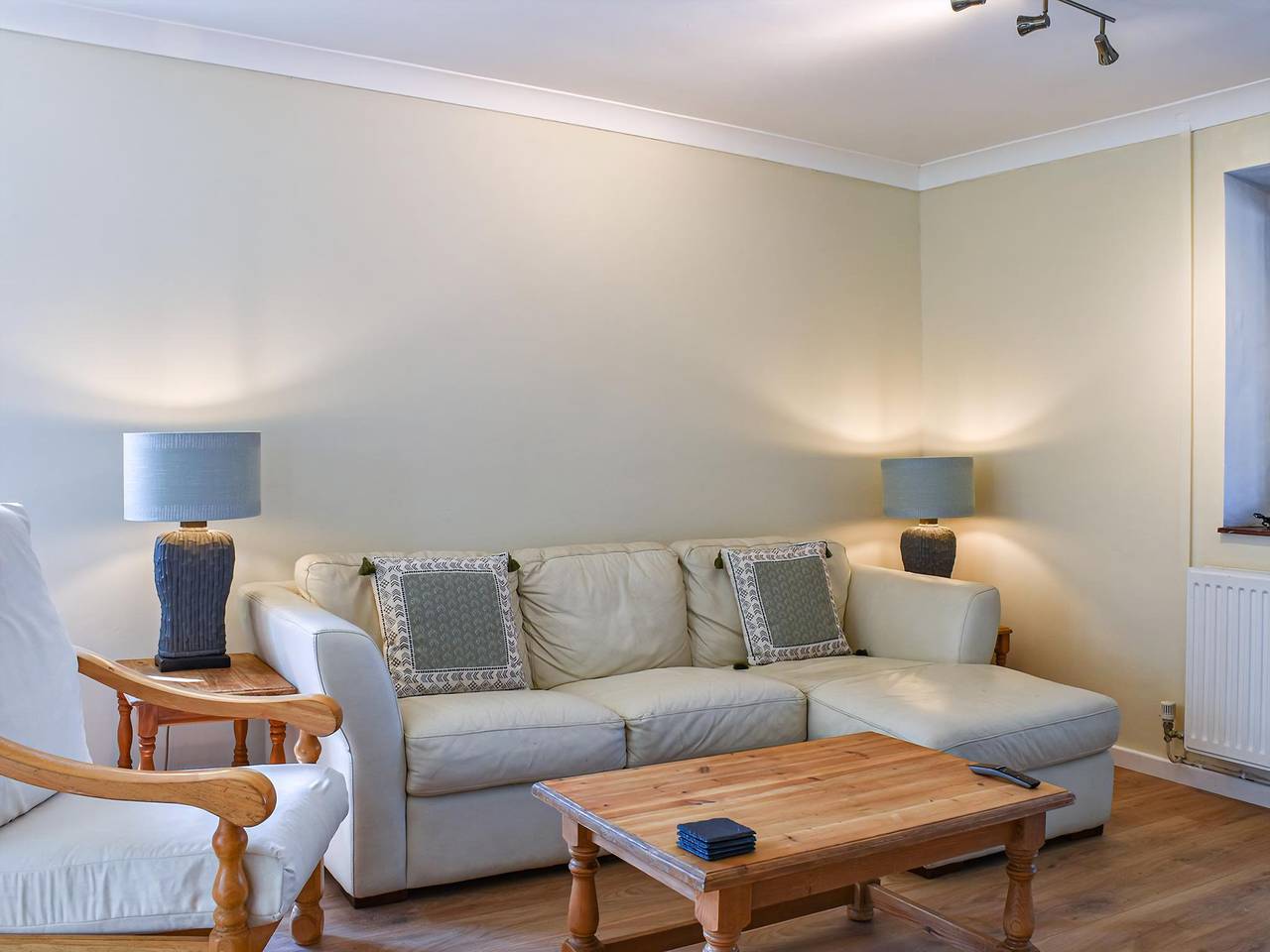 Swallow Cottage in Swansea region