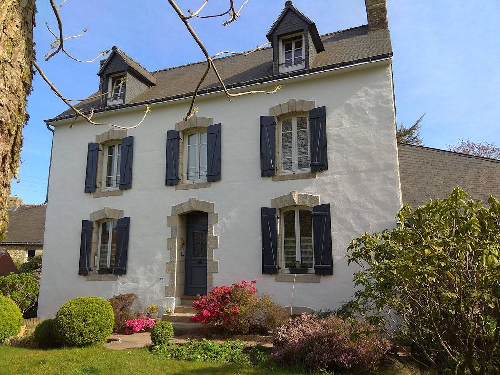 Les Hortensias : chambres d'hôtes Querrien - Quimperlé - Chambre Lann Konogan in Querrien, Région de Quimper