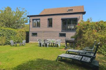 Location de vacances pour 12 personnes, avec terrasse ainsi que vue et jardin, animaux acceptés à Boutigny-sur-Essonne