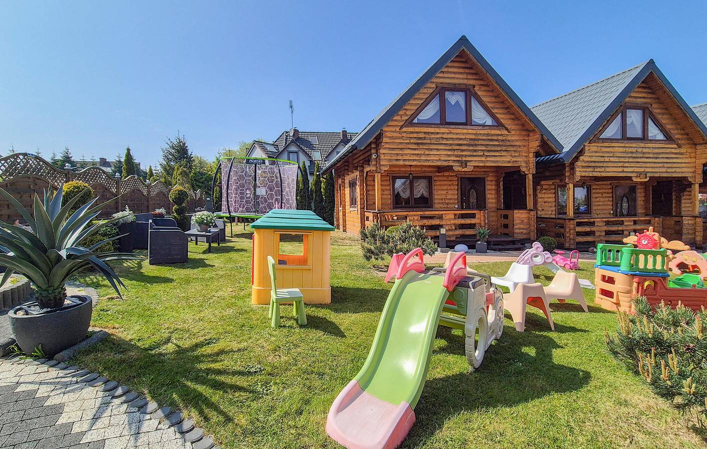 Ferienhaus für 6 Personen mit Terrasse in Rewal, Powiat gryficki
