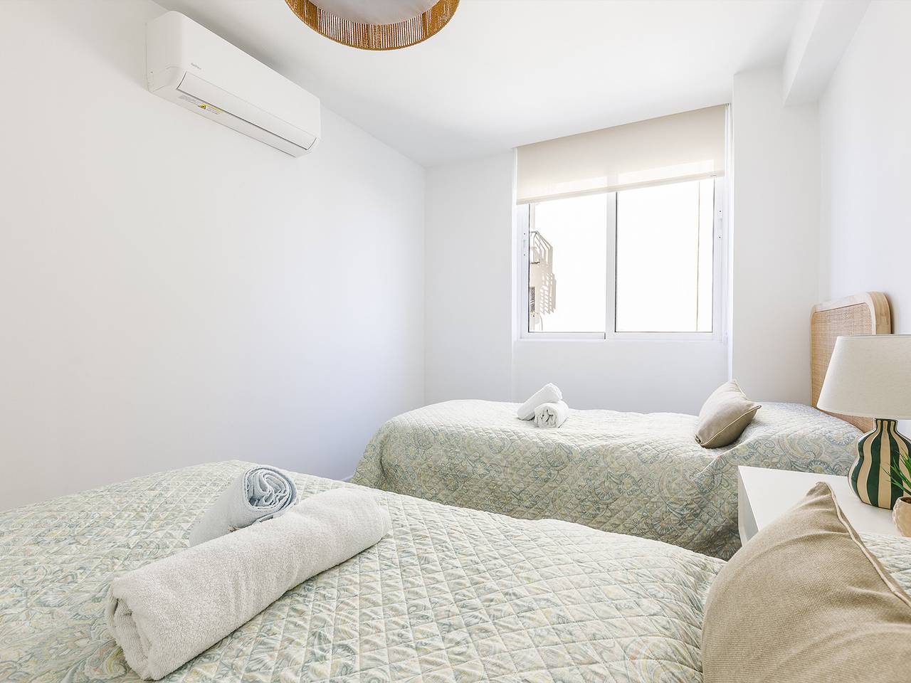 Apartamento entero, Apartamento con vista al mar - 5 pers. in Playa de Torre del Mar, Torre del Mar