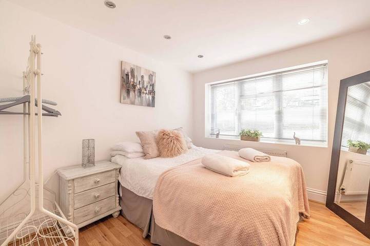 Location de vacances pour 6 personnes, avec Jacuzzi à Windsor - 3
