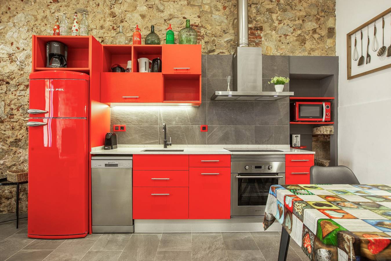 Geheel appartement, Spectaculair designloft op vijf minuten lopen van het strand in Canet de Mar, Costa del Maresme