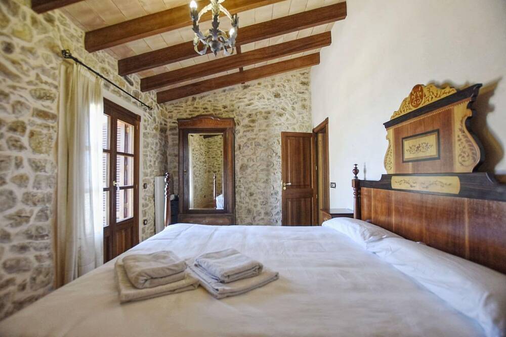 Spacious Petra Getaway with Pool in Petra, Majorca Center