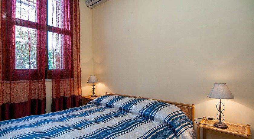 Cottage - Sleeps 4 - Parking - Garden in Lido di Noto, Noto region