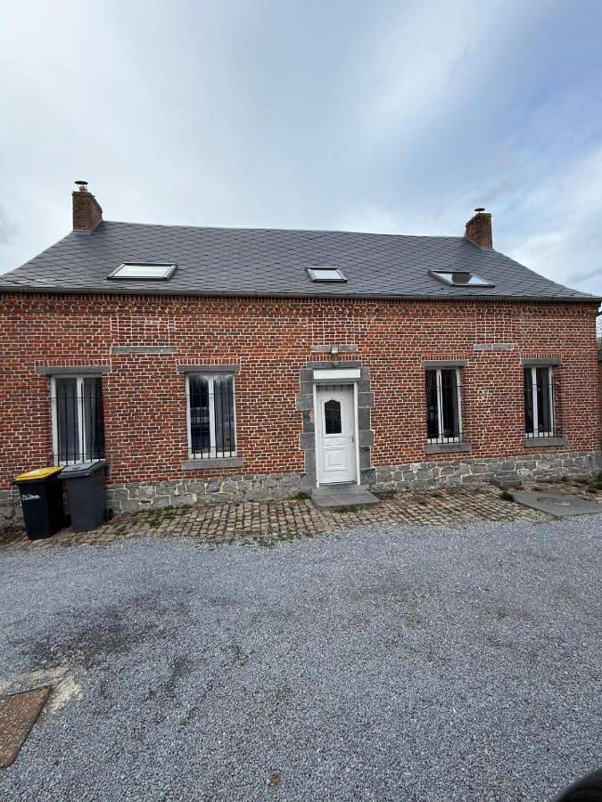 Location de vacances pour 7 personnes, avec vue dans Mecquignies