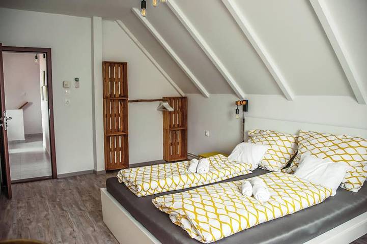 Ganze Wohnung, Cozy house at Balaton with A/C in Aszófő, Balatonfüredi járás