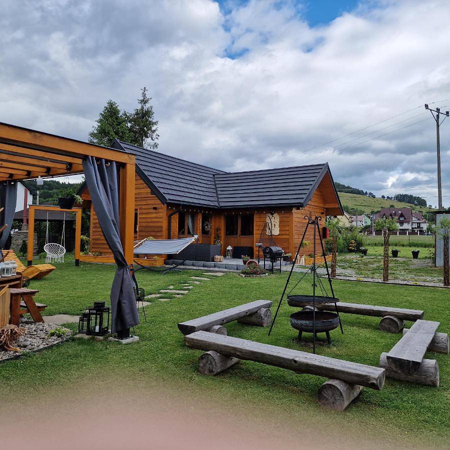 Two-Bedroom Chalet in Tylicz, Karpaty (Polska)