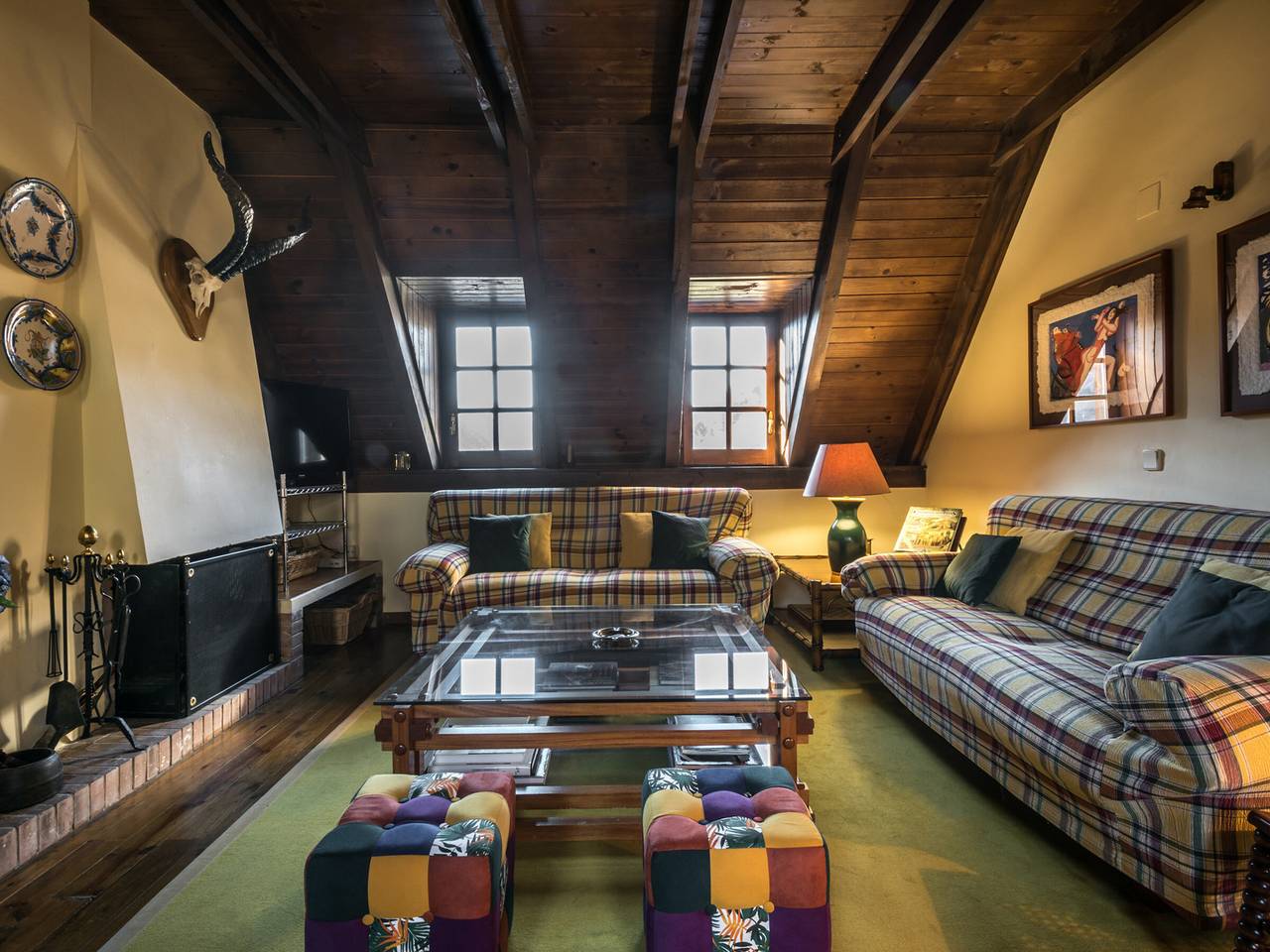 Traditional house in Salardú, perfect for skiing in the Pyrenees in Naut Aran, Baqueira Beret