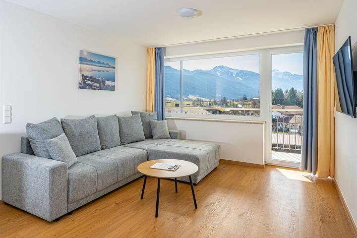 Ferienwohnung für 5 Personen, mit Balkon und Garten sowie Sauna, kinderfreundlich in Halblech