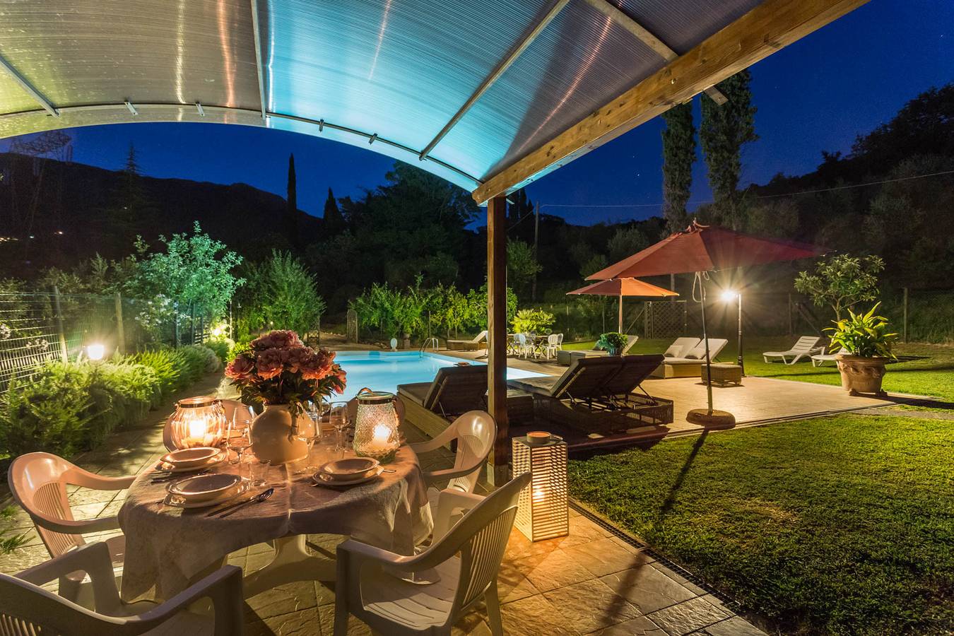 Bicocche Stone Farmhouse in Camaiore (Toscana), Riviera Toscana