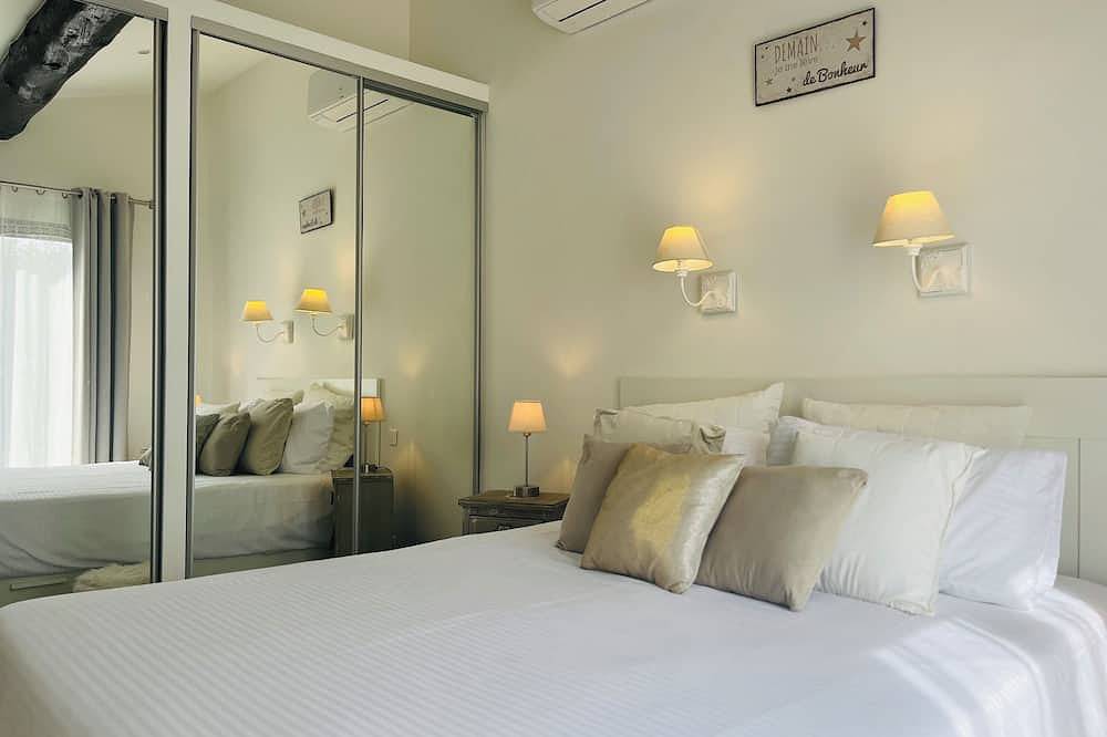 Mini Villa On Santa Giulia Bay in Santa Giulia, Porto-Vecchio