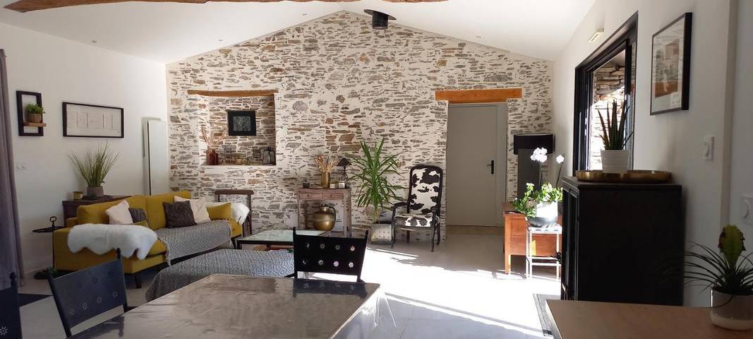 Gîte pour 4 personnes, avec jardin à Le Pallet