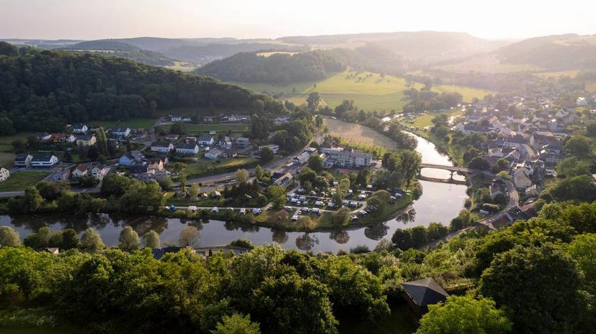 Camping voor 2 personen, met terras in de Eifel