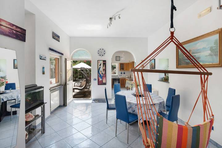 Villa 'Sulle Colline Di Sorrento' con vistas al mar, Wi-Fi y aire acondicionado in Colli di Fontanelle, Sant'Agnello