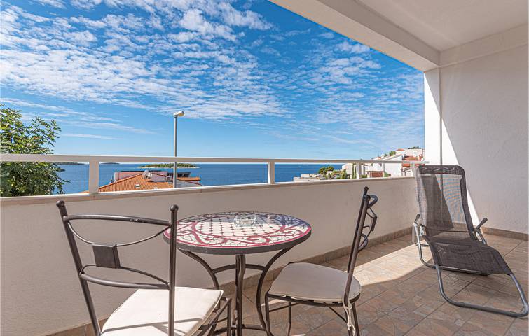 Ferienwohnung für 2 Personen, mit Terrasse in Primosten - 2