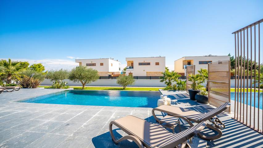 Villa pour 6 personnes, avec terrasse et jardin dans Vir - 3