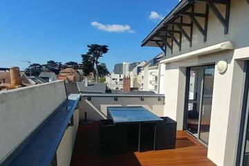 Gîte pour 4 personnes, avec terrasse dans Plage Bonne-Source