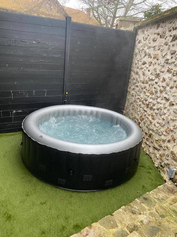 Appartement de vacances pour 2 personnes, avec jacuzzi ainsi que jardin et piscine dans Yvelines - 4