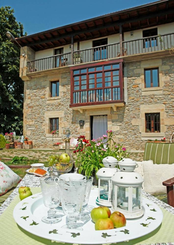 Casa rural para 12 personas, con jardín y vistas, Se admiten mascotas en Las Merindades - 4