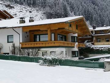 Ferienwohnung für 4 Personen in Finkenberg, Zillertal, Bild 1