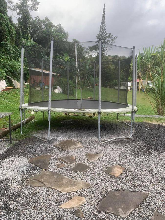 Location de vacances pour 8 personnes, avec piscine ainsi que jardin et vue à Goyave (Guadeloupe) - 4