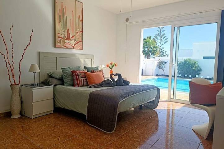 Villa Elysium - Private Villa with Pool - Walk to Central Playa Blanca in Playa Blanca, Yaiza