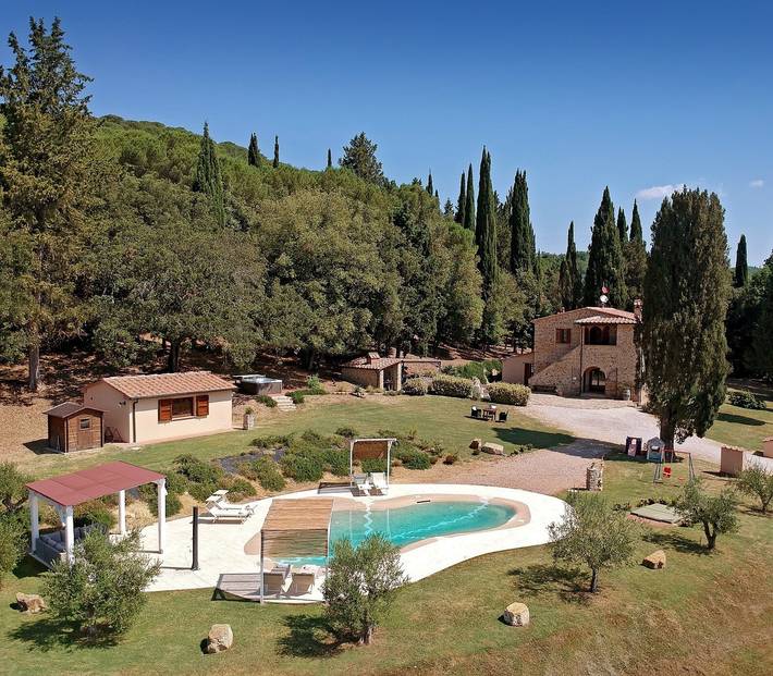 Villa Podere Cafaggio met privézwembad, terras en airconditioning in Monteverdi Marittimo, Etruskische kust
