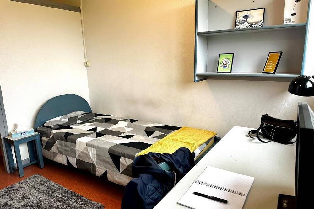 Entire apartment, Apartment Gare 3 Bedrooms in Belfort, Territoire-de-Belfort