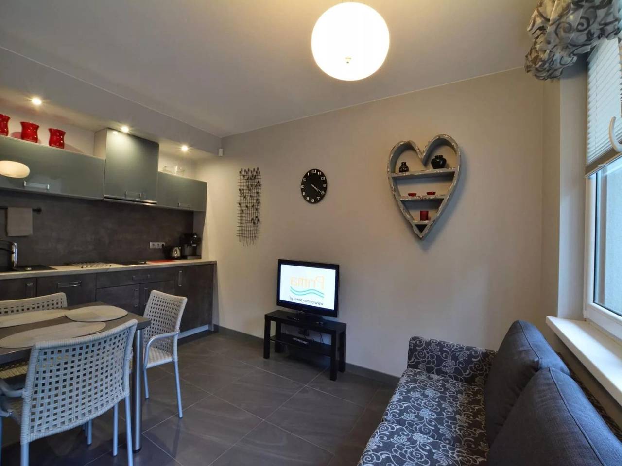 Ganze Wohnung, Komfortable Erdgeschosswohnung in Strandnähe in Rewal, Powiat gryficki