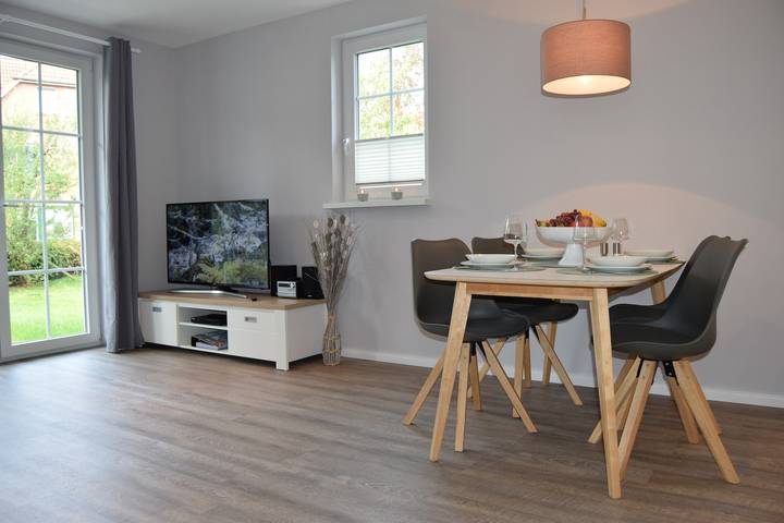 Ferienhaus für 4 Personen, mit Whirlpool und Terrasse sowie Garten und Sauna in Stakendorf - 3