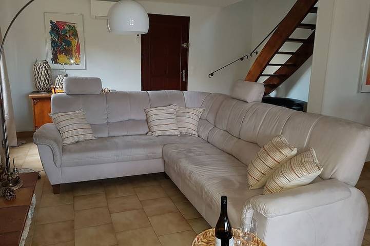 Location de vacances pour 5 personnes, avec terrasse et jardin à Carcès - 2