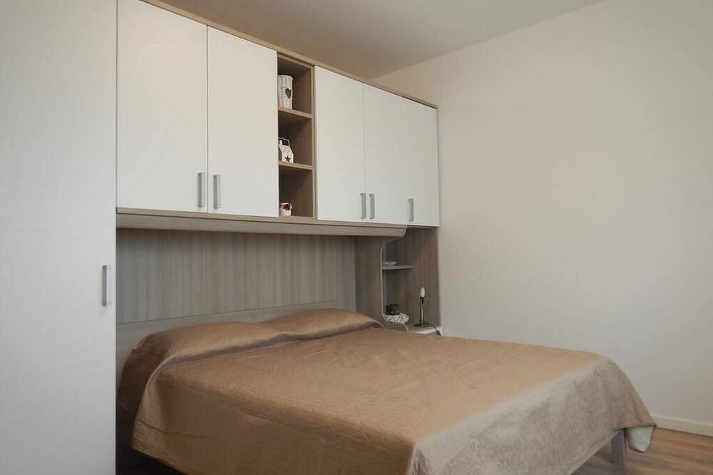 Corte Turrina Studio mq. 45 in Cavaion Veronese, Gardasee-Berge