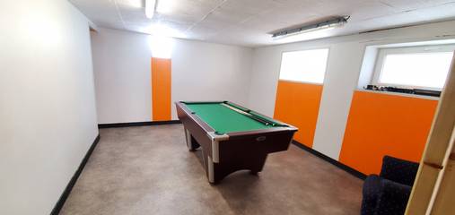 Maison De Vacances pour 15 Personnes dans Chambon-sur-Lac, Région de Besse-et-Saint-Anastaise, Photo 4