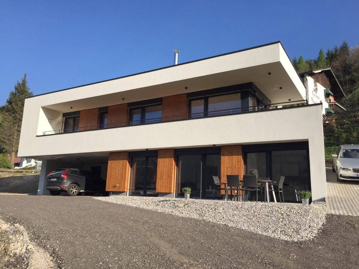 Ganze Wohnung, Apartment with Lake View in Steindorf am Ossiacher See, Bezirk Feldkirchen