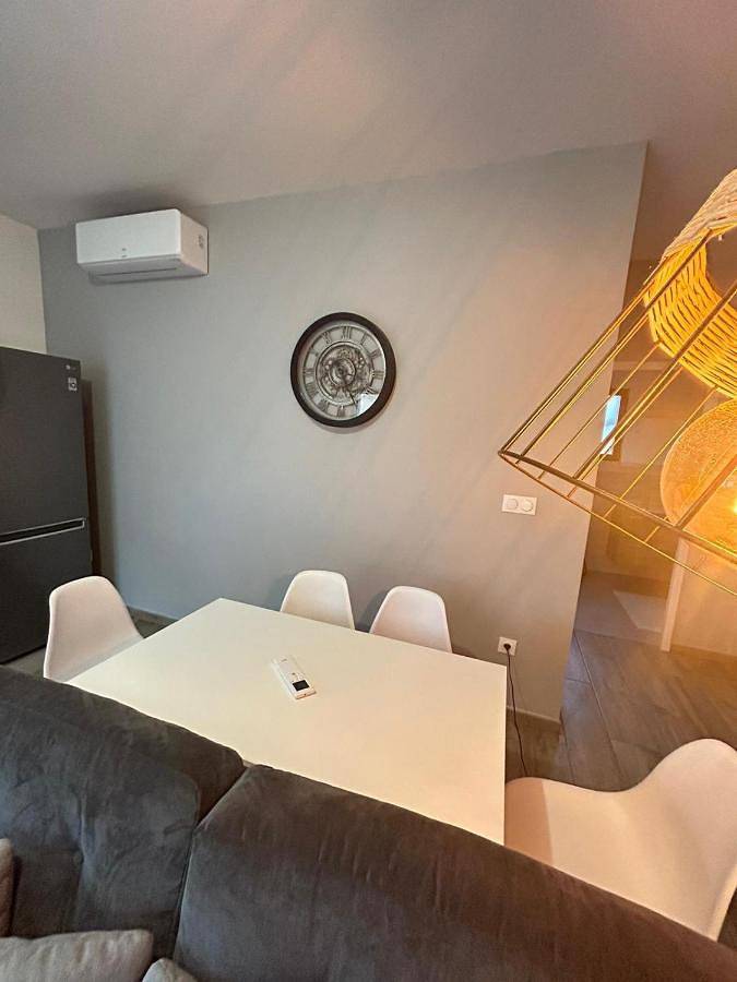 Appartement entier, Bella Vista, parking gratuit, 5 min Auxerre in Monéteau, Région d'Auxerre