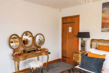 Cottage for 10 People in Whitby, North Yorkshire, Photo 4