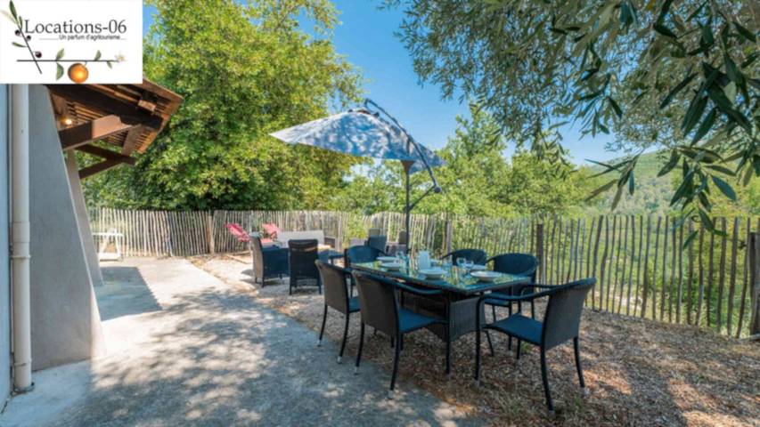 Location de vacances pour 8 personnes, avec jardin ainsi que terrasse et vue à Le Bar-sur-Loup - 4