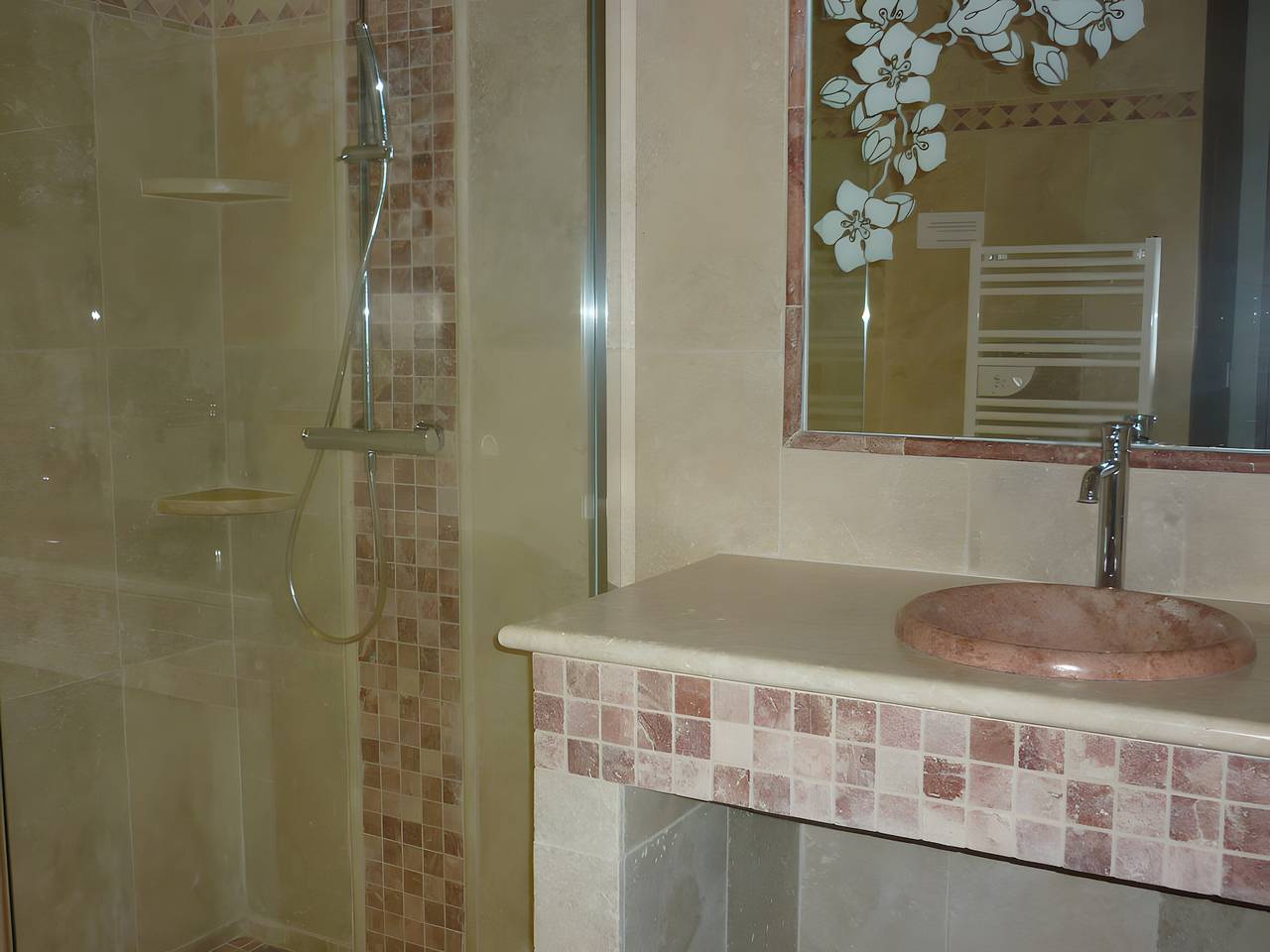 Chambre « Marcel Pagnol », La Bastide des Mereuilles avec terrasse privée, Wi-Fi et climatisation in Orange, Vaucluse