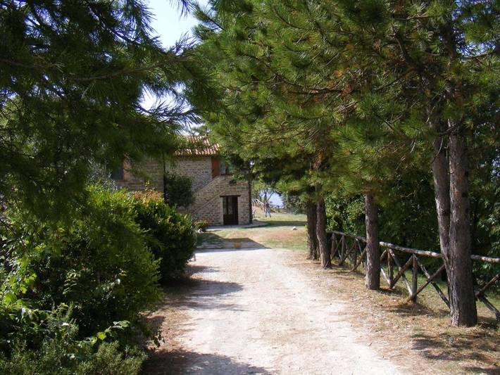 Agriturismo per 3 persone, con Terrazza e Giardino nonché Panorama a Gubbio